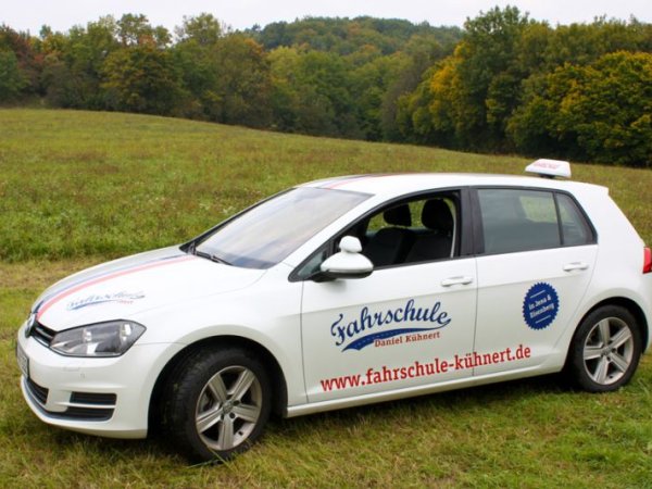 VW Golf VII Limousine – Schulungsfahrzeug Klasse B (Schaltung)